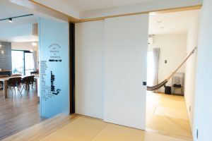 ８名ほど就寝可能な和室